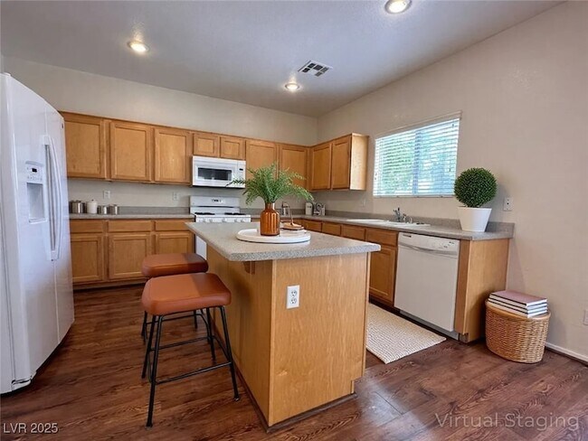 Foto del edificio - 2586 Highland Cliff Dr