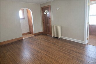 Building Photo - 136 Springville Ave