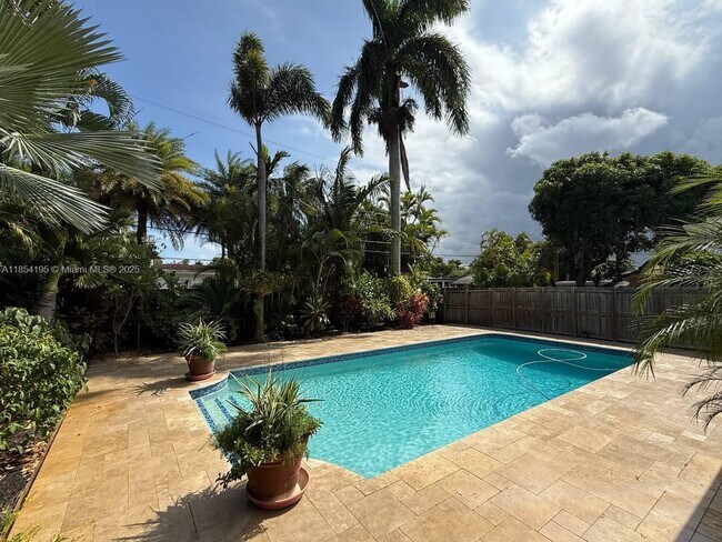 Foto del edificio - 1728 NE 39th St