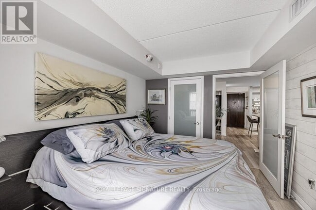 Building Photo - 30 Via Rosedale