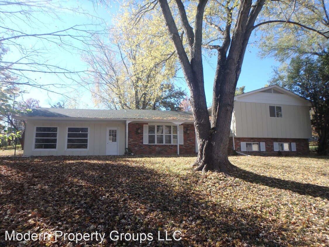 Foto principal - 4 br, 3.5 bath House - 3306 Martha Dr