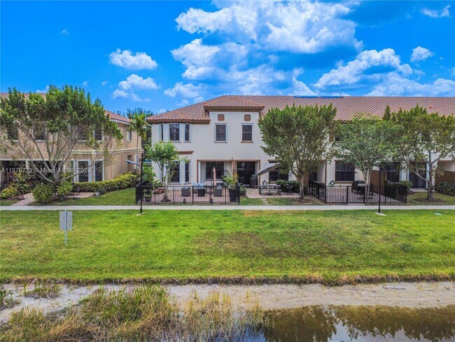 Foto del edificio - 10139 Wellington Parc Dr