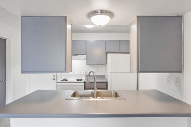 Interior Photo - Parkside Apartments ( Parkside East Inc.)
