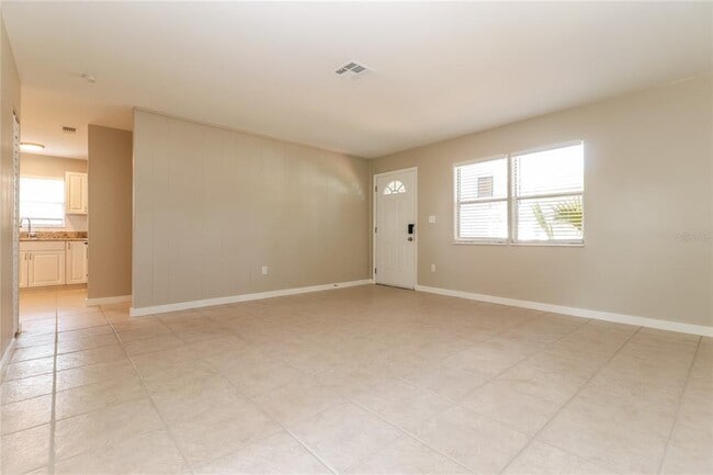 Foto del edificio - 9537 Groveland St