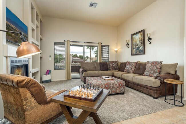 Foto del edificio - 2711 Sunrise Point Rd