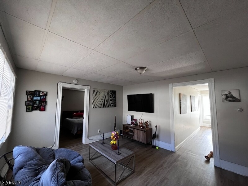 Foto principal - 20 Clove Ave