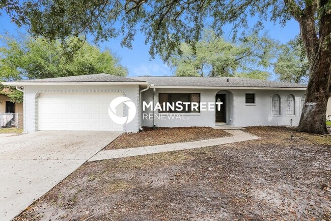 3 Bedroom Pet-Friendly Home in Kissimmee, FL with Main Street Renewal - 3 Bedroom Pet-Friendly Home in Kissimmee, FL with Main Street Renewal