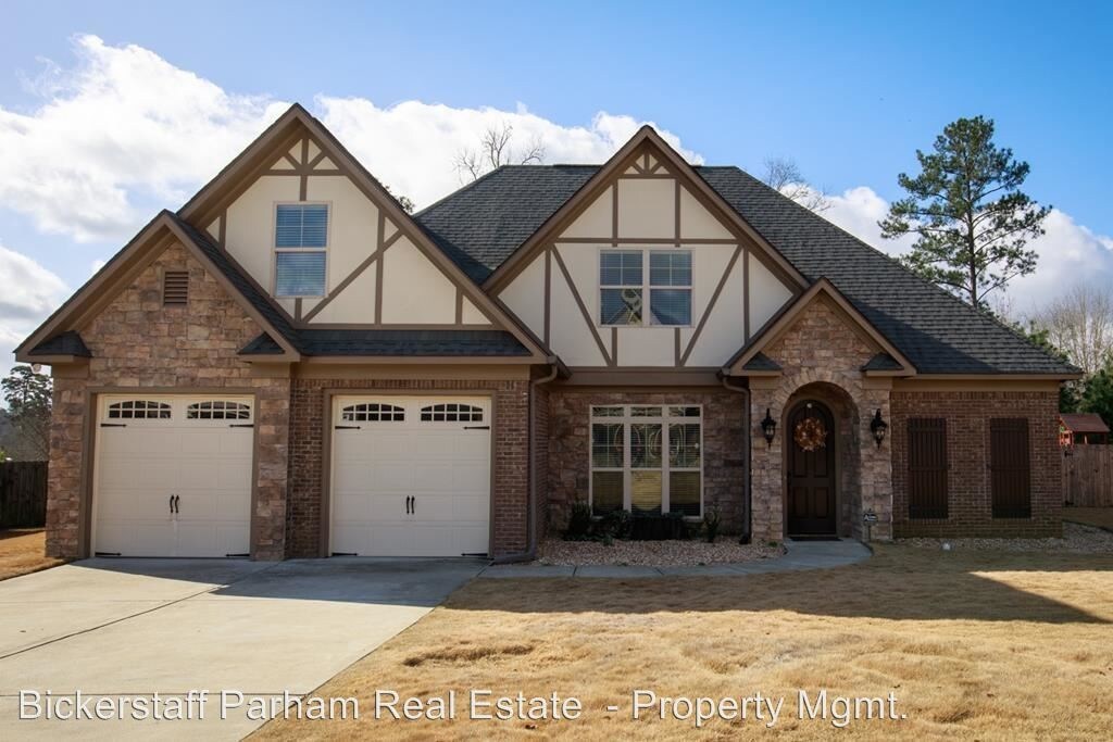 Primary Photo - 2708 Sawgrass Ln