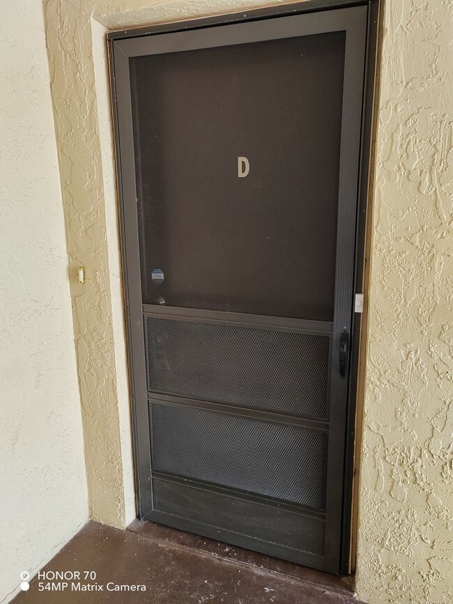 Foto del edificio - Rent to Own Bright 2B/1B Condo – St. Andrews Cove, Clearwater