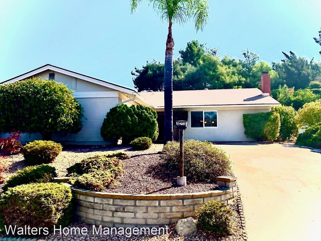 Primary Photo - 3 br, 2 bath House - 16233 Selva Dr