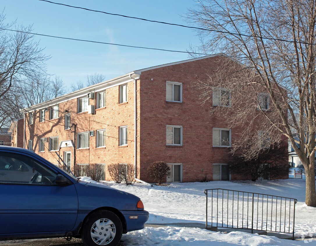 Colonial Terrace Apartments Burnsville, MN