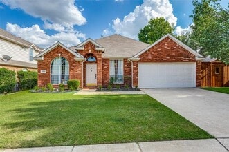 Building Photo - 3003 Quail Hollow