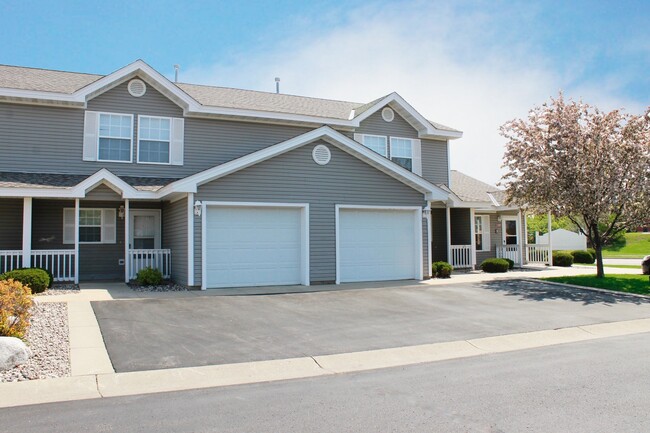 Building Photo - Boulder Ridge Townhomes