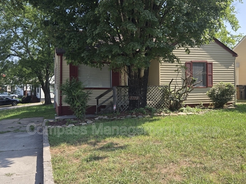 Primary Photo - 1719 McClung Ave