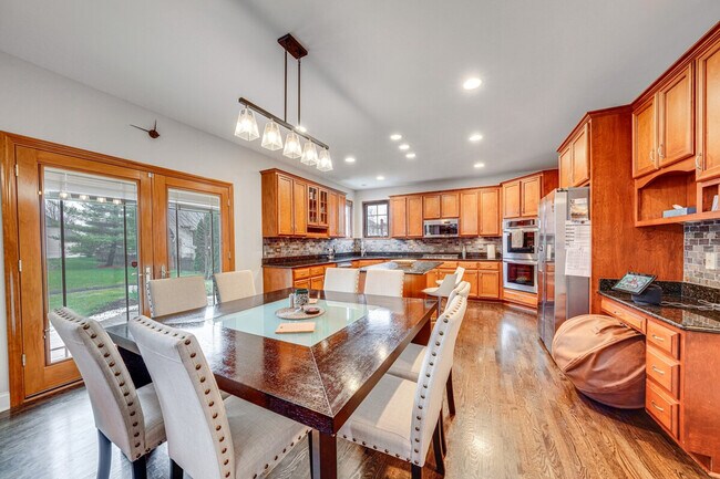 Foto del edificio - 3423 Goldfinch Dr