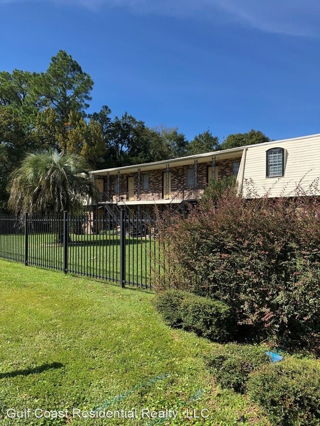 Primary Photo - 4309 Scovel Ave