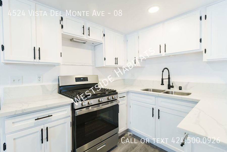 Foto principal - 4524 Vista Del Monte - Gorgeous, fully ren...