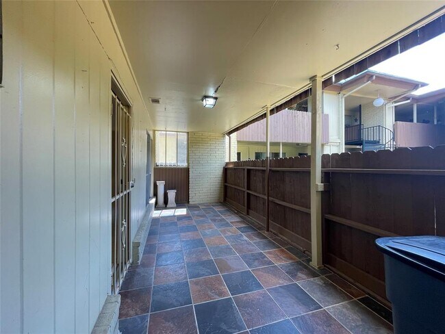 Building Photo - 7714 Renwick Dr