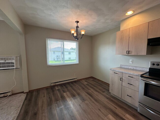 Foto del edificio - 1102 8th St Ct