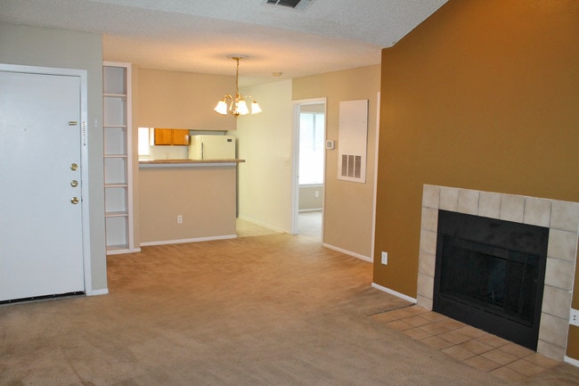 Foto del edificio - Salem Creek Apartment Homes