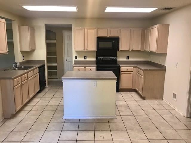 Building Photo - 1304 Devil Ridge