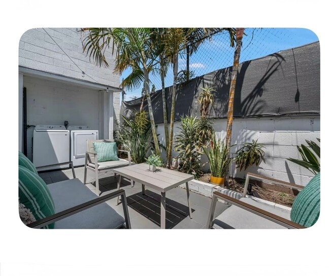 Photo - 15112 Orange Ave (Paramount, CA) House