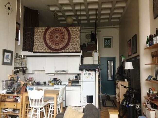 Building Photo - FENWAY Apartment - Available NOW