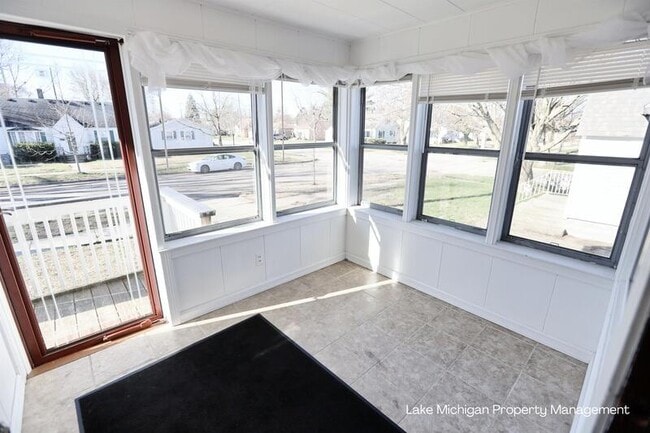 Building Photo - 1009 Colfax Ave