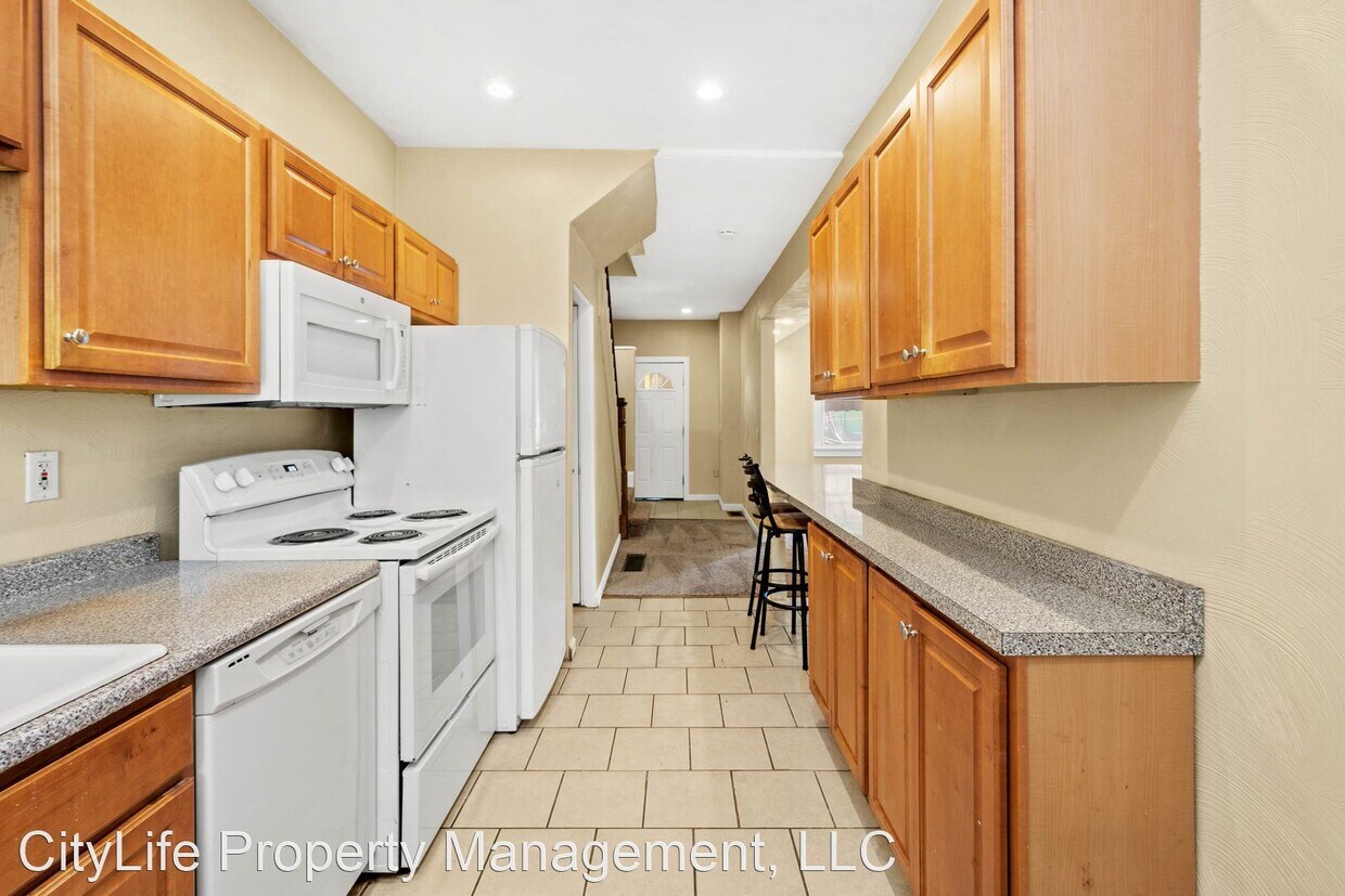 Primary Photo - 4 br, 1 bath House - 2727 Pyramid Avenue