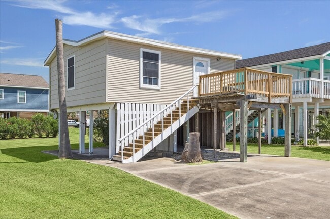 Building Photo - 4011 Vista Blvd