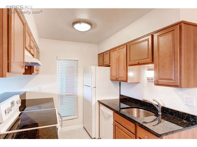 Cocina 1 - 695 Manhattan Drive