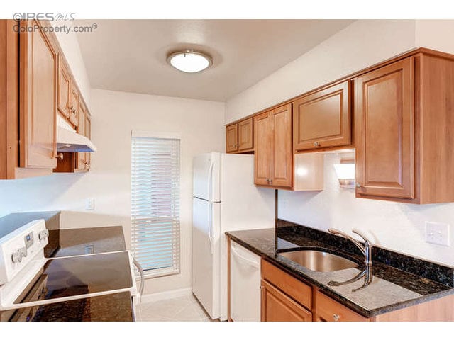 Kitchen 1 - 695 Manhattan Drive