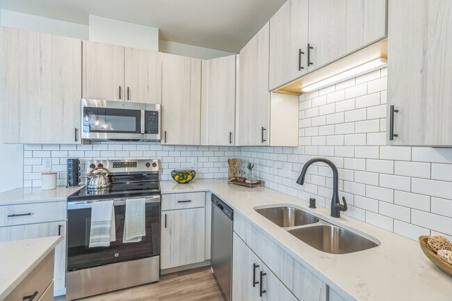 Foto del edificio - CC Lane Apartments and Townhomes