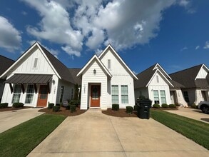 Building Photo - 1263 Burrow Cir
