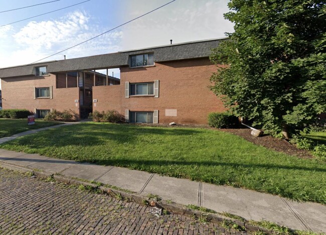 Foto del edificio - 355 E 20th Ave