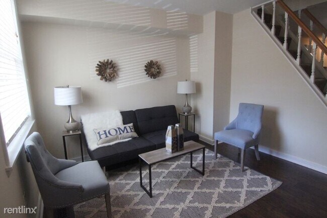 Foto del edificio - 2 br, 1 bath House - 1006 W 41st St
