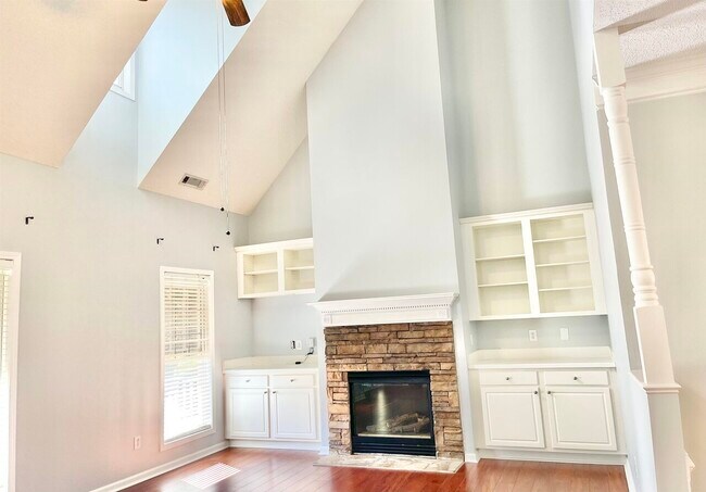 Foto del edificio - 172 Baldwin Ct