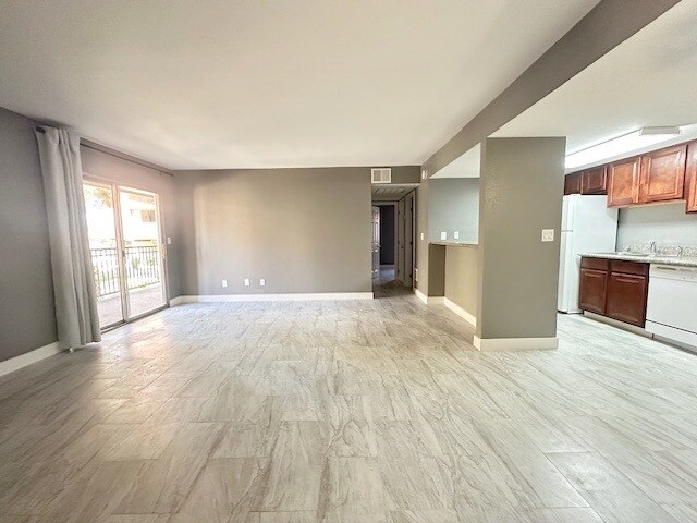 Foto del edificio - 5265 Indian River Dr