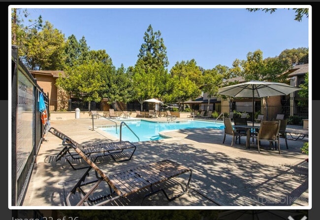 Central courtyard with all amenities - 10232 Black Mountain Rd