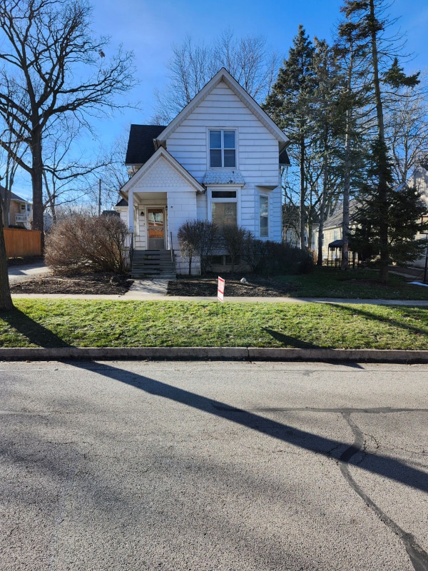 Photo - 115 N 5th St Apartment