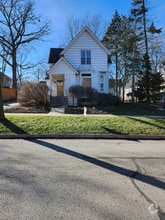 Building Photo - 115 N 5th St