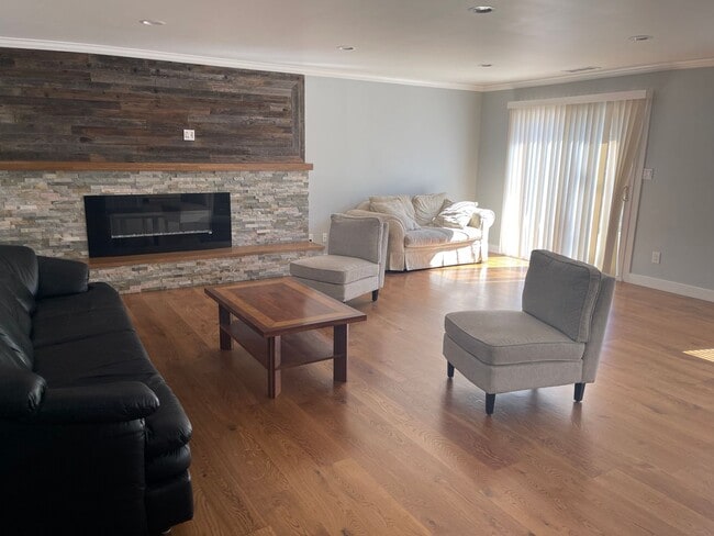 Photo - 4 Bedrooms in College Greens House