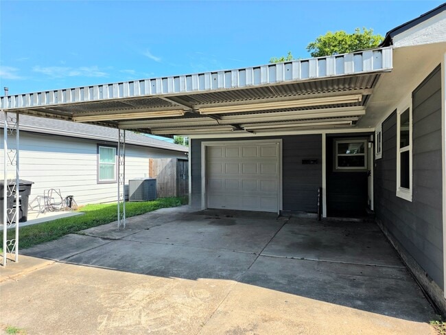 Building Photo - 6414 Granite St
