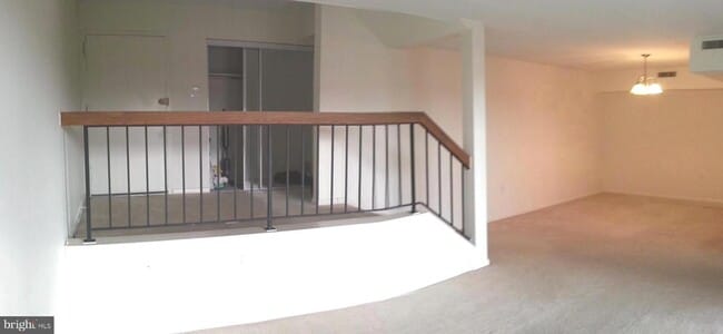 Building Photo - 128 Roberts Ln