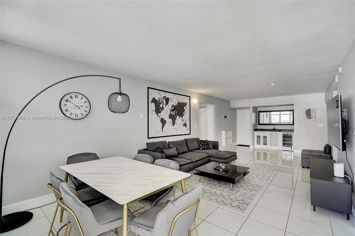 Foto principal - 3725 S Ocean Dr