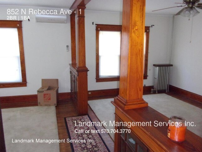 Building Photo - 852 N Rebecca Ave