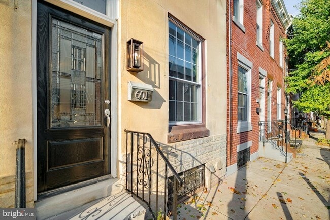 Photo - 601 Miller St Townhome
