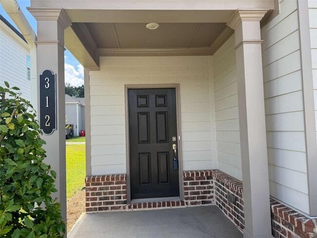 Building Photo - 312 Grey Falcon Ave