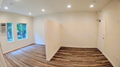 Foto del edificio - 841 W 23rd St
