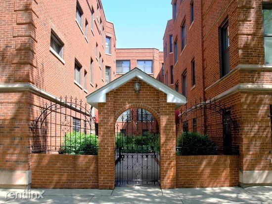 Primary Photo - 1 br, 1 bath Apartment - 2352 E 70th St